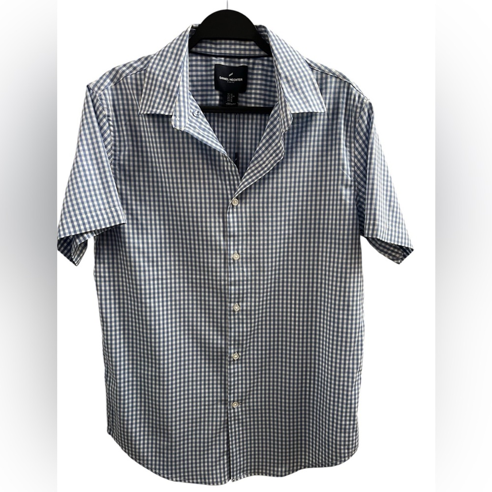 DANIEL HECHTER SHIRT, Men’s Size M, Blue & White Check Short Sleeve Button Down.